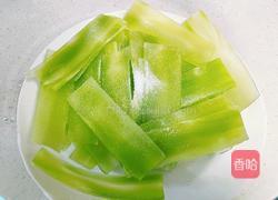 凉拌莴笋的做法图解5