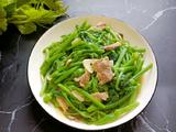 肉片炒南瓜尖