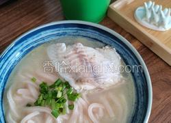 暖心鱼汤面
