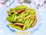 芹菜炒香干