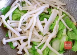 海鲜菇炒小白菜的做法图解11