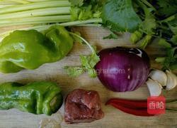 芹菜炒牛肉的做法图解1