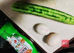 黄瓜炒鸡蛋的做法图解1