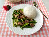 蒜苔猪头肉饭 