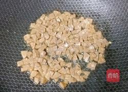 牛肉丸胡萝卜蛋炒饭的做法图解5