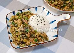 肉沫酸菜盖饭