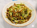 蒜黄炒肉丝