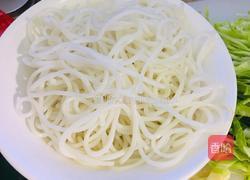 莲花菜鸡蛋炒米线的做法图解4