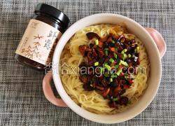 香菇黄豆酱米线