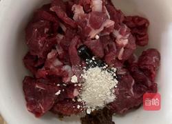 芹菜炒牛肉的做法图解1