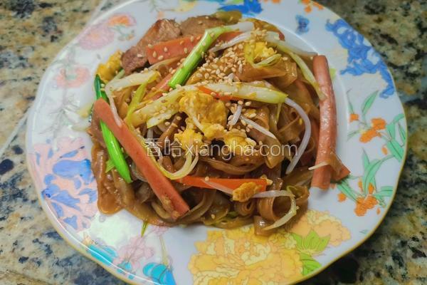 三丝炒河粉