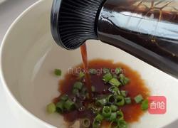 ✨简单易做又鲜嫩美味的糖心蛋清汤面✨的做法图解3