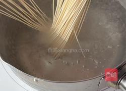 ✨简单易做又鲜嫩美味的糖心蛋清汤面✨的做法图解4