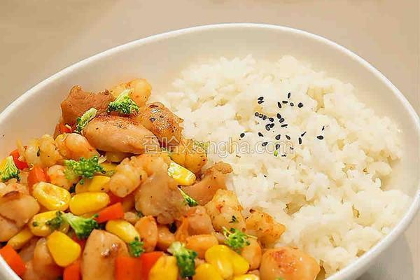 低卡高鲜王炸组合！9菇鲜虾仁鸡肉饭，馋哭隔壁小孩！