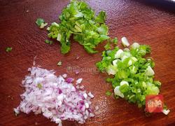 肉末鸡蛋蒸米粉的做法图解2