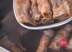 番茄肥牛黑松露虾滑乌冬面的做法图解2