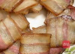 青红椒炒蔡陈记平武腊肉的做法图解3