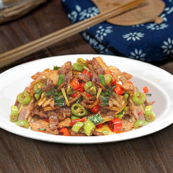 小炒肉|餐桌必备 分分钟拿下的做法[图]