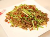 肉沫香芹炒粉条的做法[图]