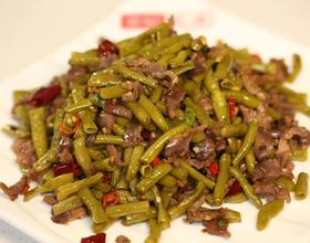 酸豆角炒鸡胗[图]