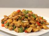 鲍菇炒肉丁的做法[图]