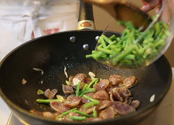 豆角炒腊肠
